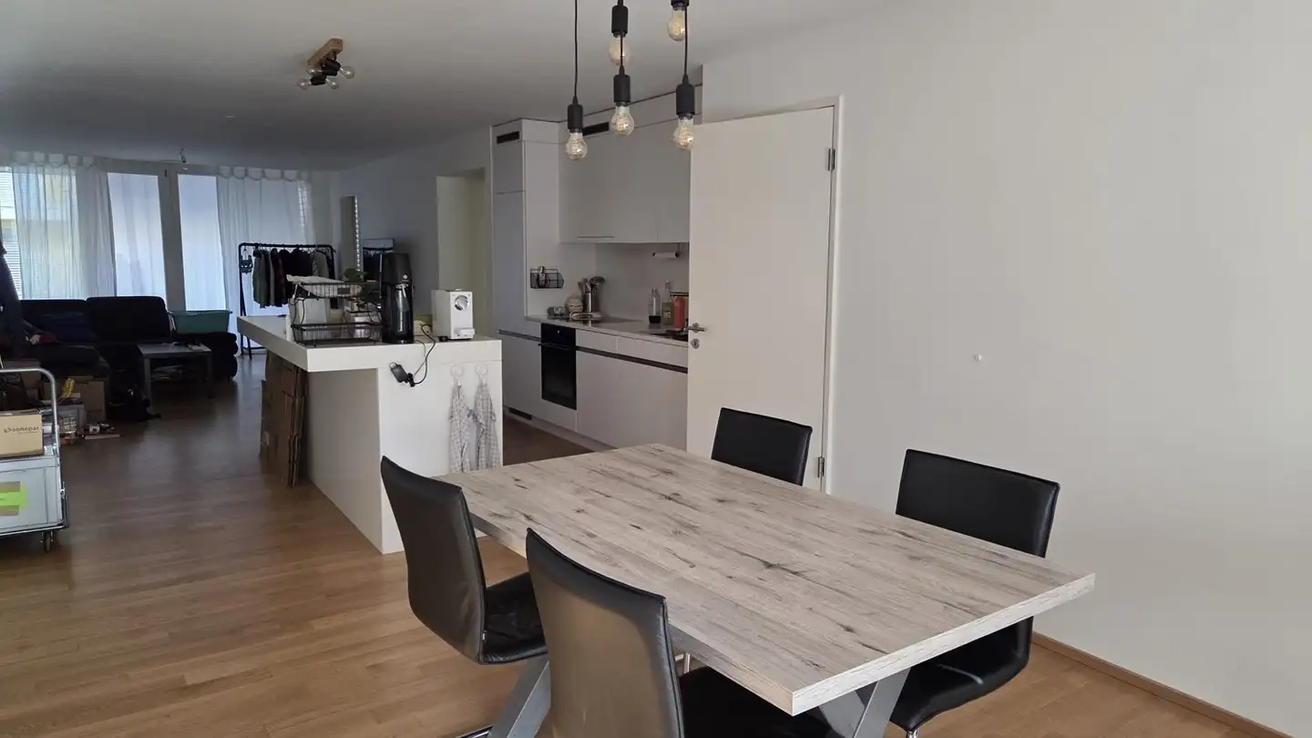 Wohnung mieten - Holzmoosrütistrasse 8b, 8820 Wädenswil