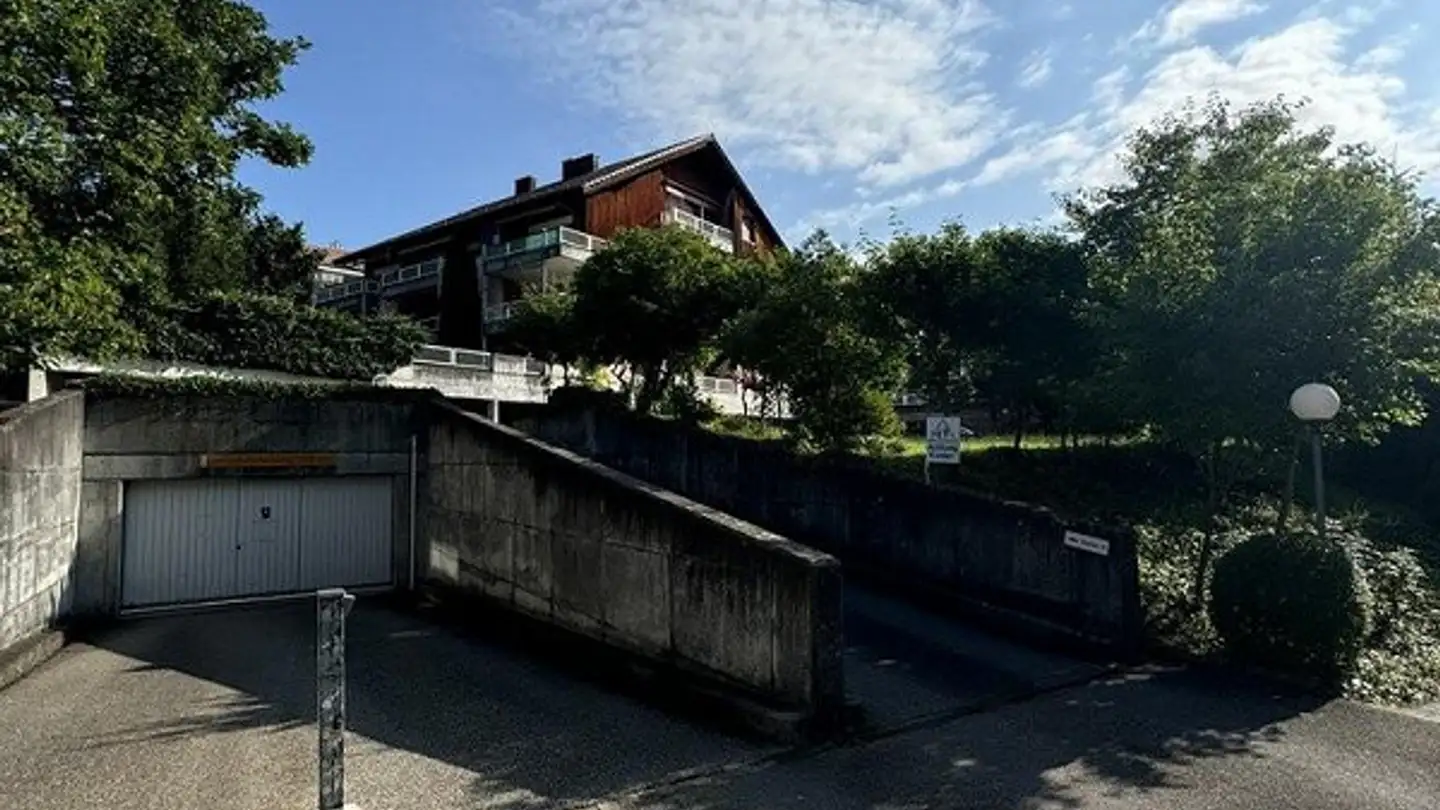Place de parking souterraine à louer - Zälglistrasse 8, 3202 Frauenkappelen