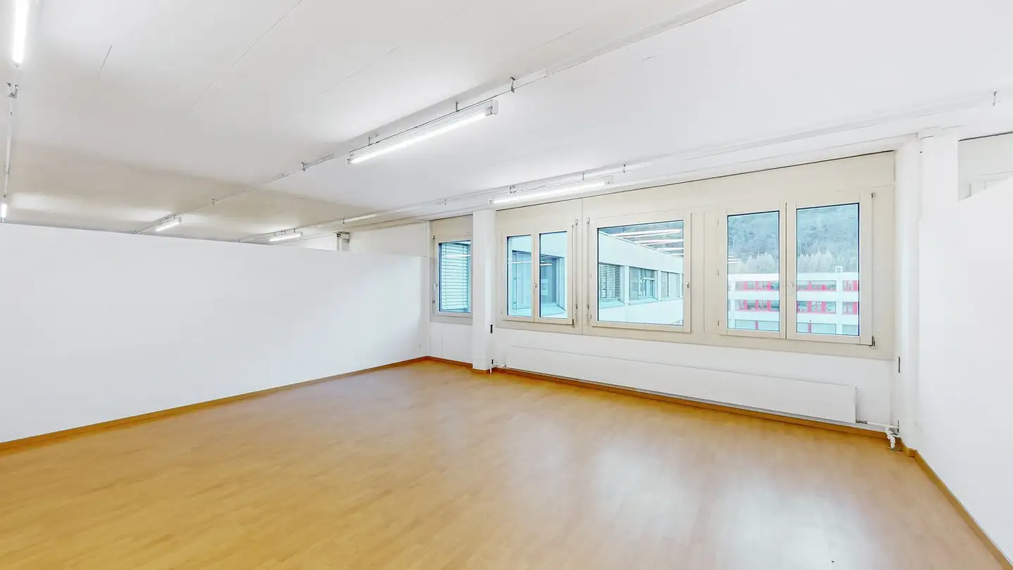 Commerciale in affitto - Via Luserte 2, 6572 Quartino - Photo 4