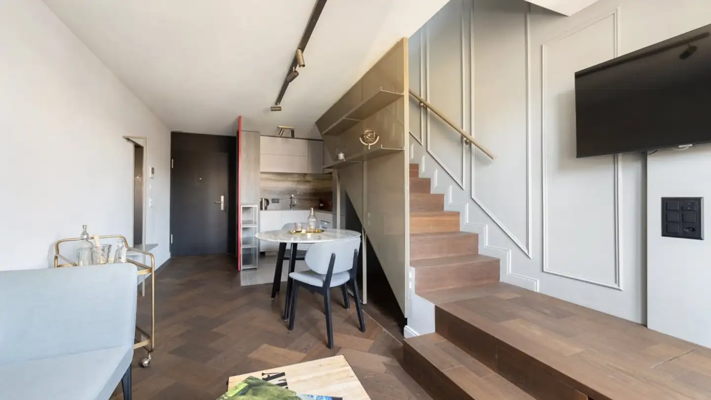 Appartement meublé à louer - Badenerstrasse 250, 8004 Zürich