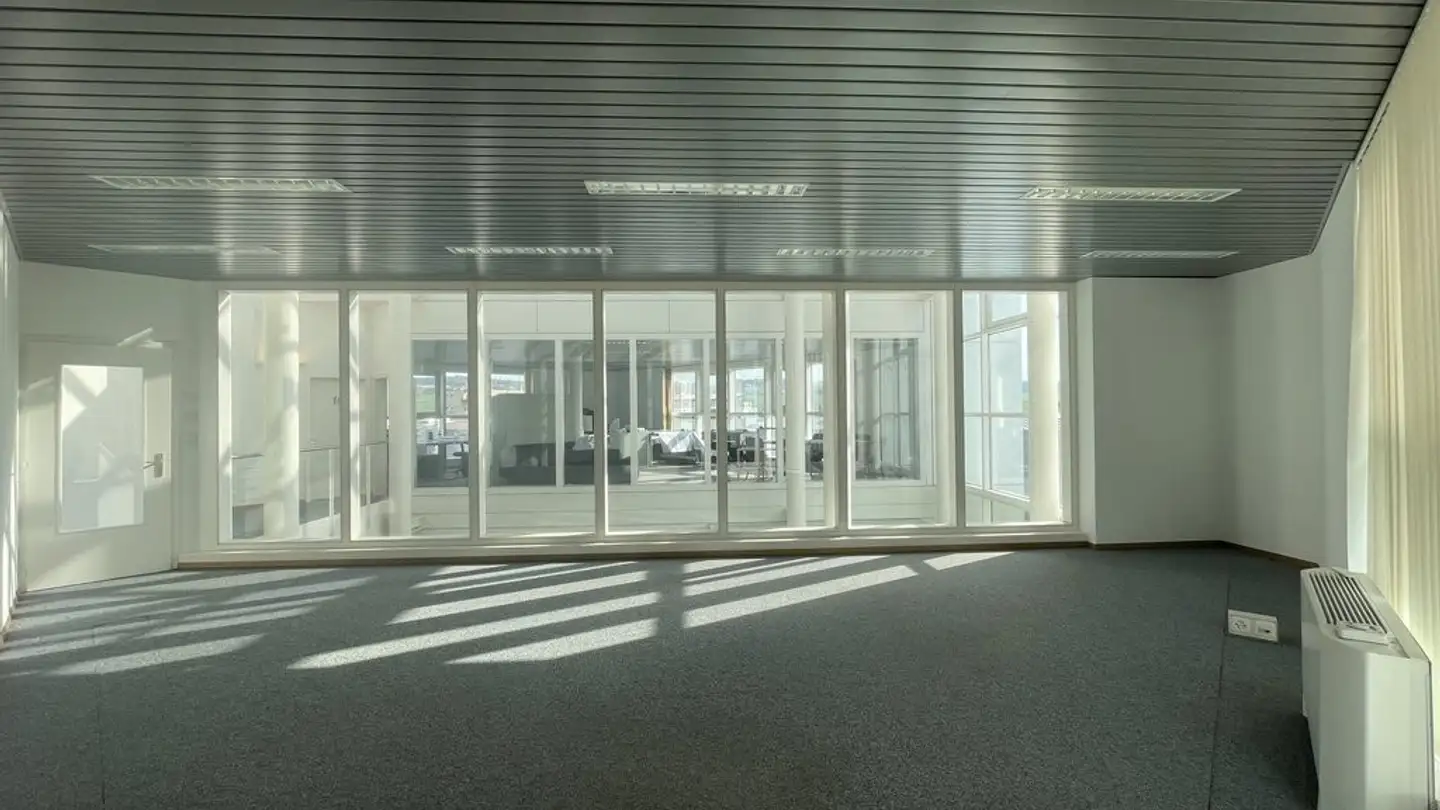 Office space for rent - Route Des Barges 2, 1680 Romont FR - Photo 2