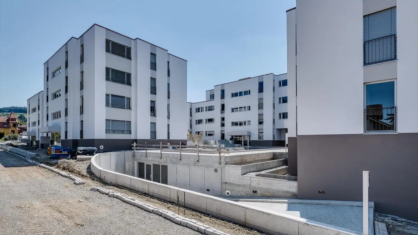 Tiefgaragenstellplatz mieten - Im Dorf 2-8, 5726 Unterkulm