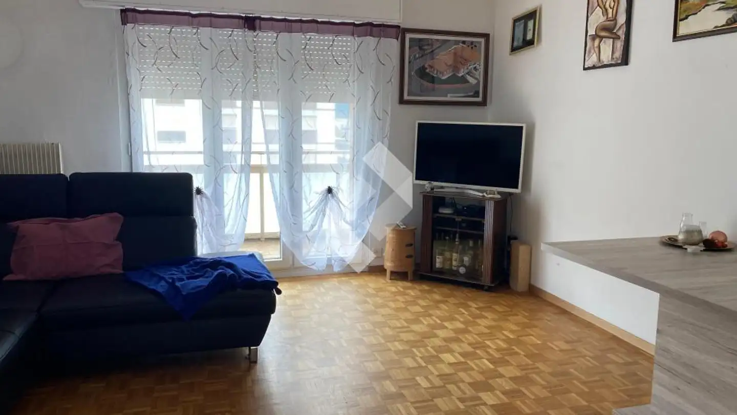 Apartment for sale - 1907 Saxon