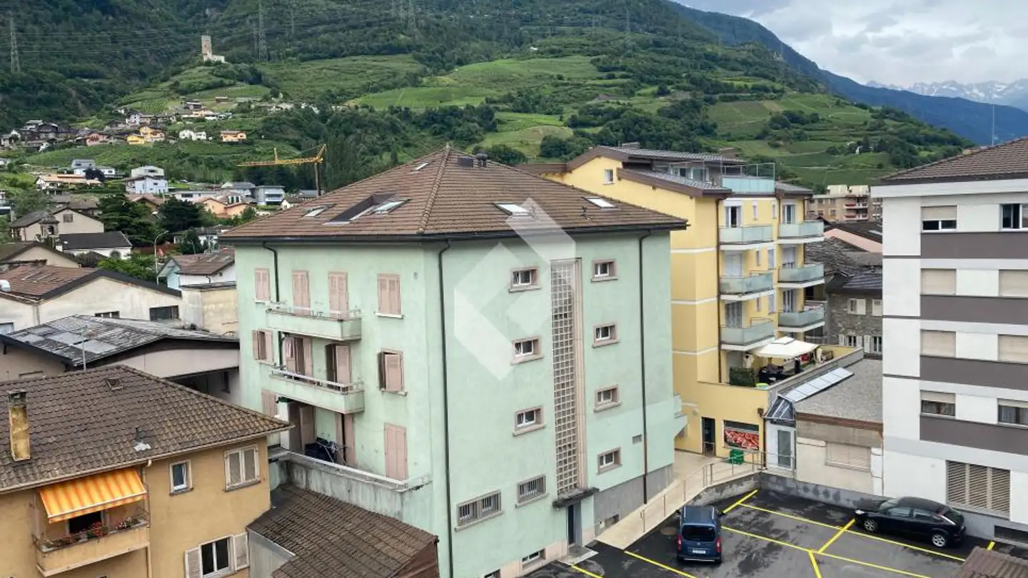 Apartment for sale - 1907 Saxon