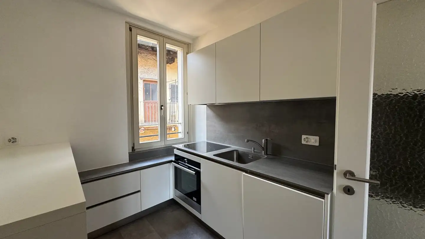 Apartment for rent - Vicolo Pessina, 6988 Ponte Tresa - Photo 3
