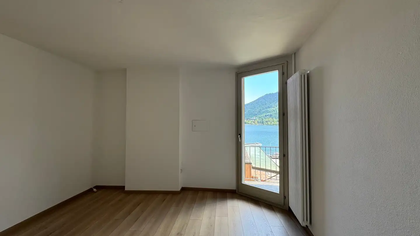Apartment for rent - Vicolo Pessina, 6988 Ponte Tresa - Photo 4