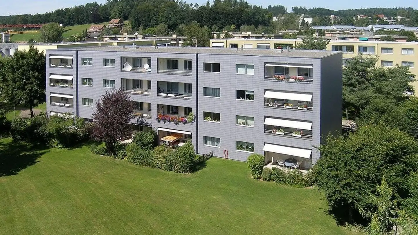 Appartement à louer - Etzelweg 3, 8604 Volketswil