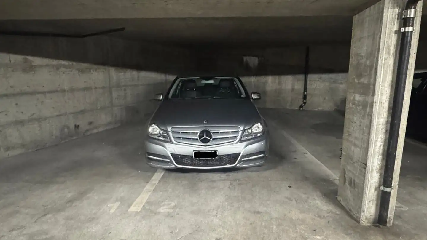 Underground parking space for rent - Rue Du Valais 16, 1202 Genève - Photo 4