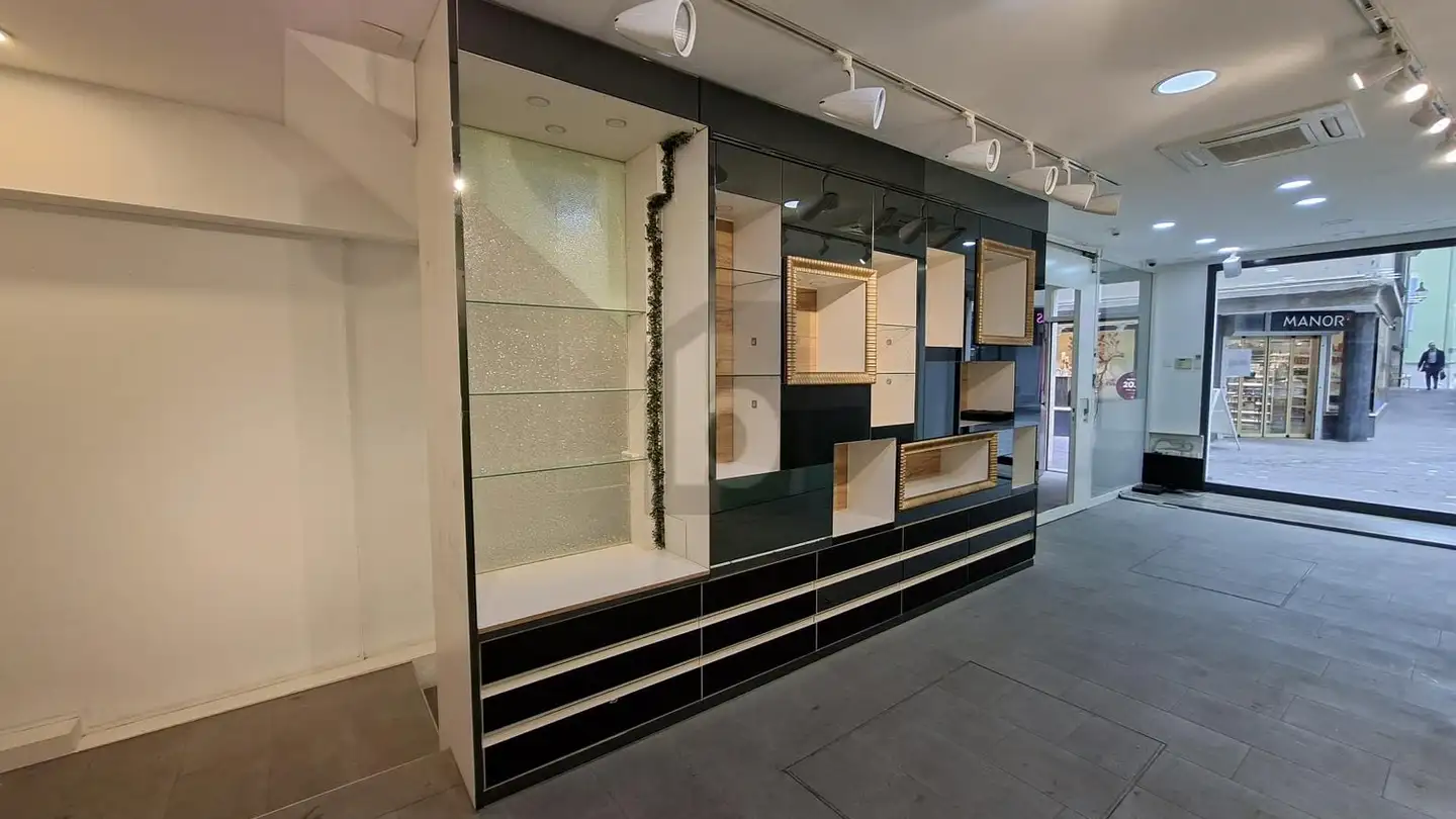 Shop for rent - 6004 Luzern - Photo 3