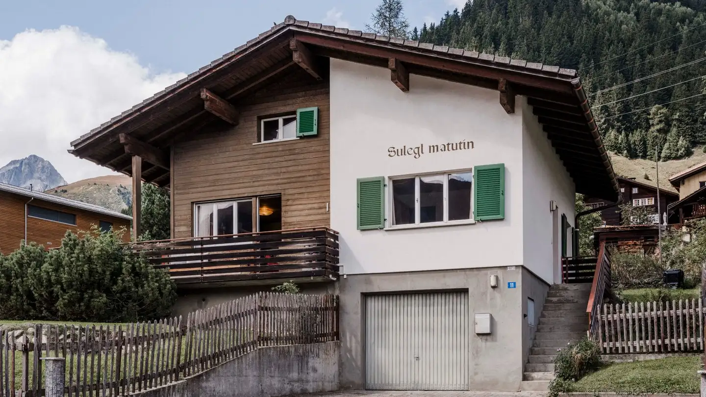 Casa singola in vendita - Via Bugnei 11, 7188 Sedrun