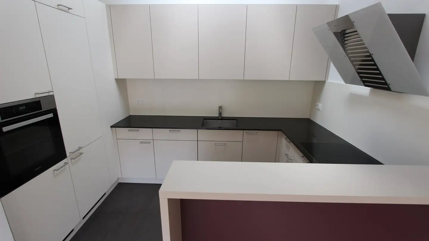 Attique à louer - Rue Des Tilles 24, 2603 Péry - Photo 2