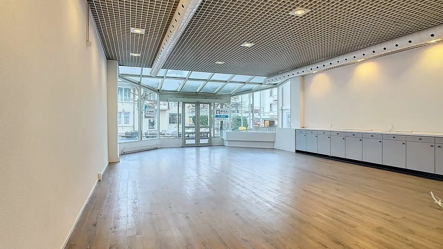 Gewerbe mieten - Hauptstrasse 25, 3186 Düdingen