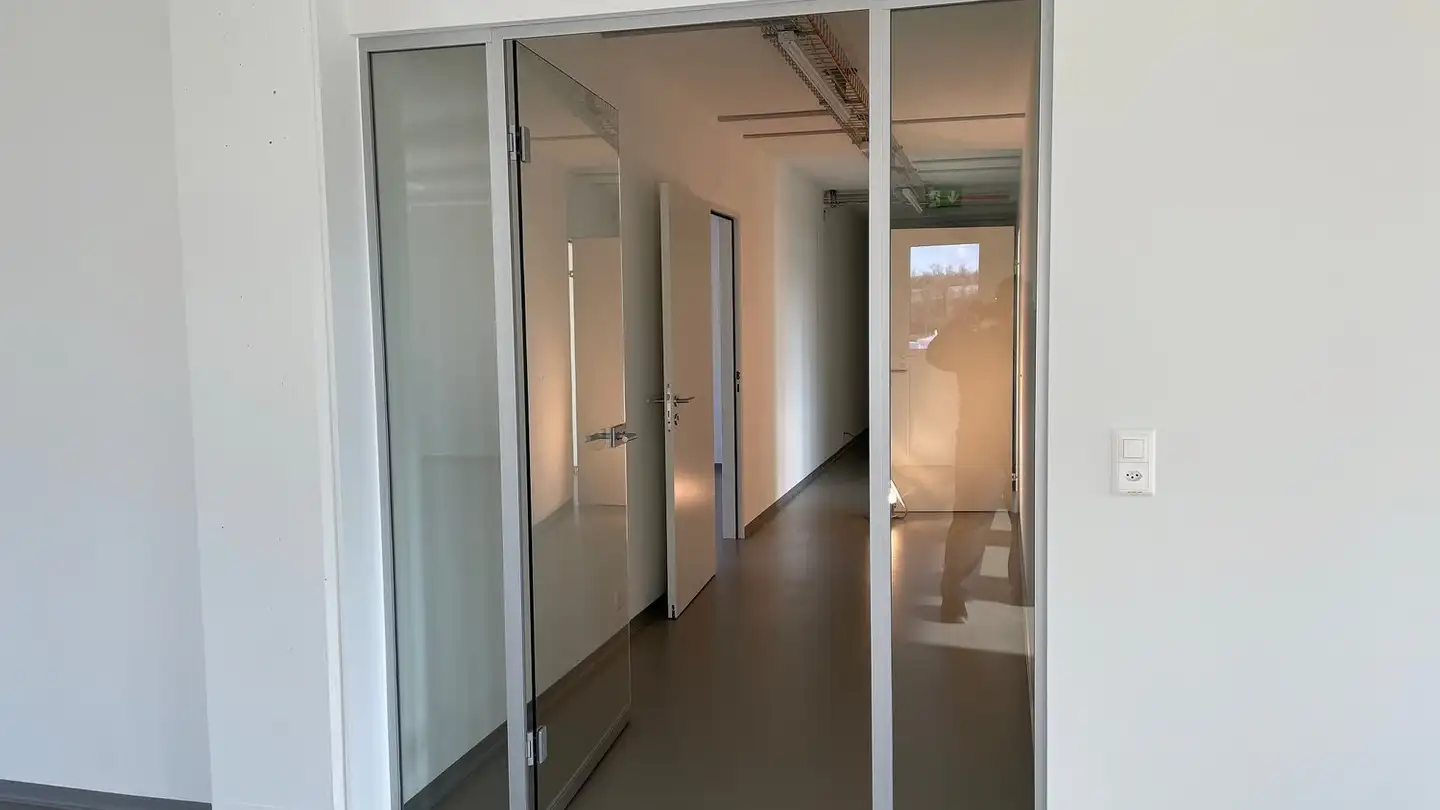 Bürofläche mieten - Riedmattstrasse 9, 8153 Rümlang - Foto 4