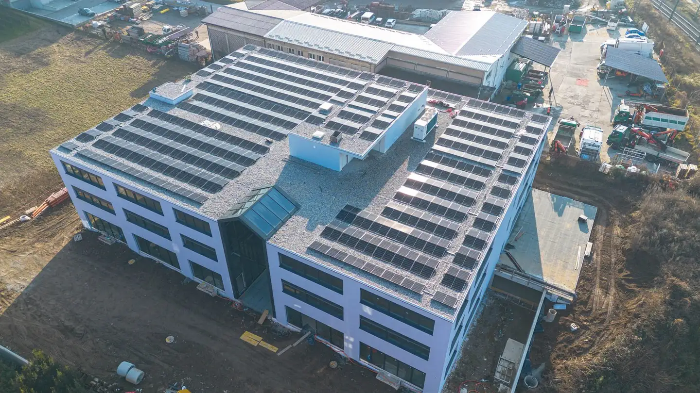 Industrieimmobilie mieten - Piazzale Roncaa, 6850 Mendrisio - Foto 2