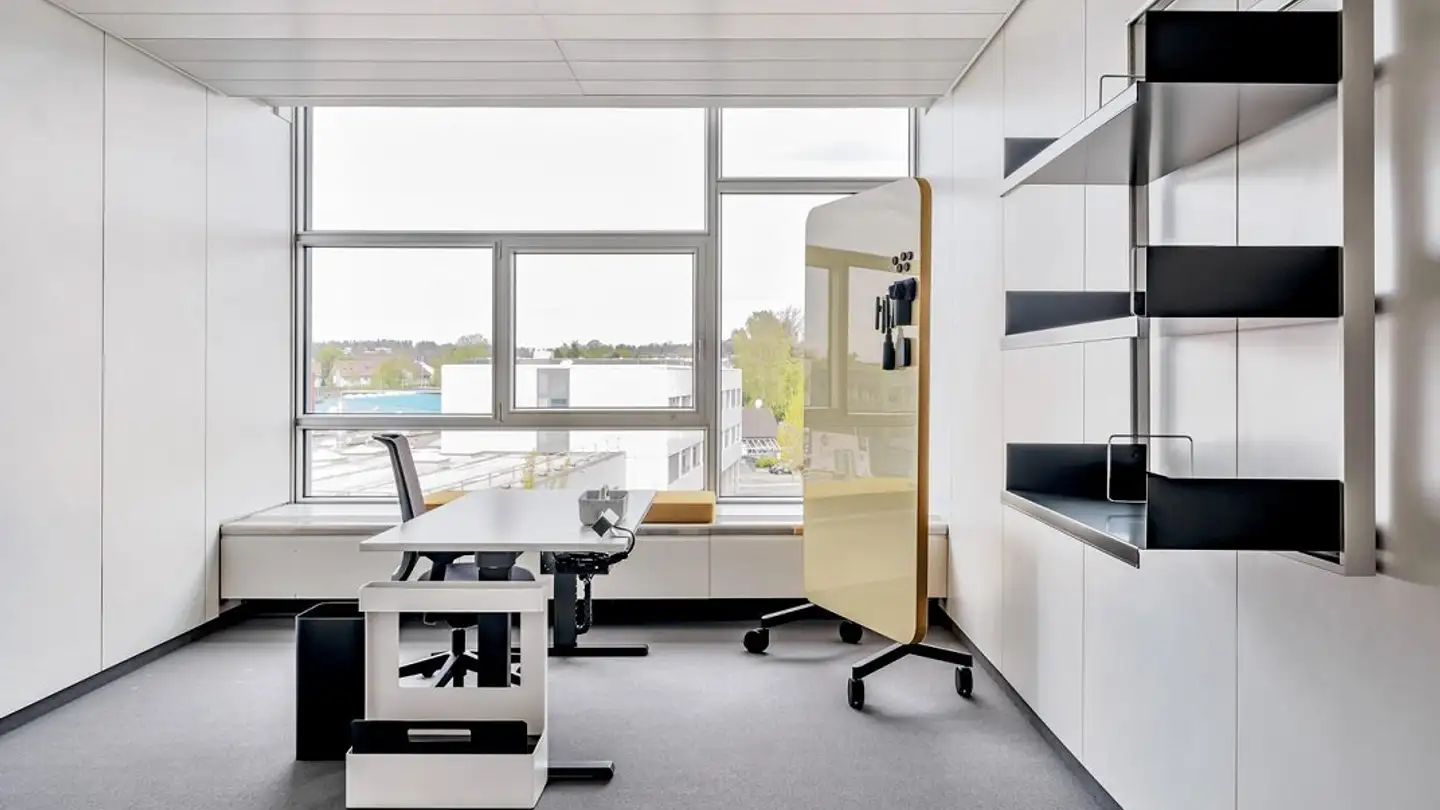 Bureau à louer - Industriestrasse 24, 8305 Dietlikon
