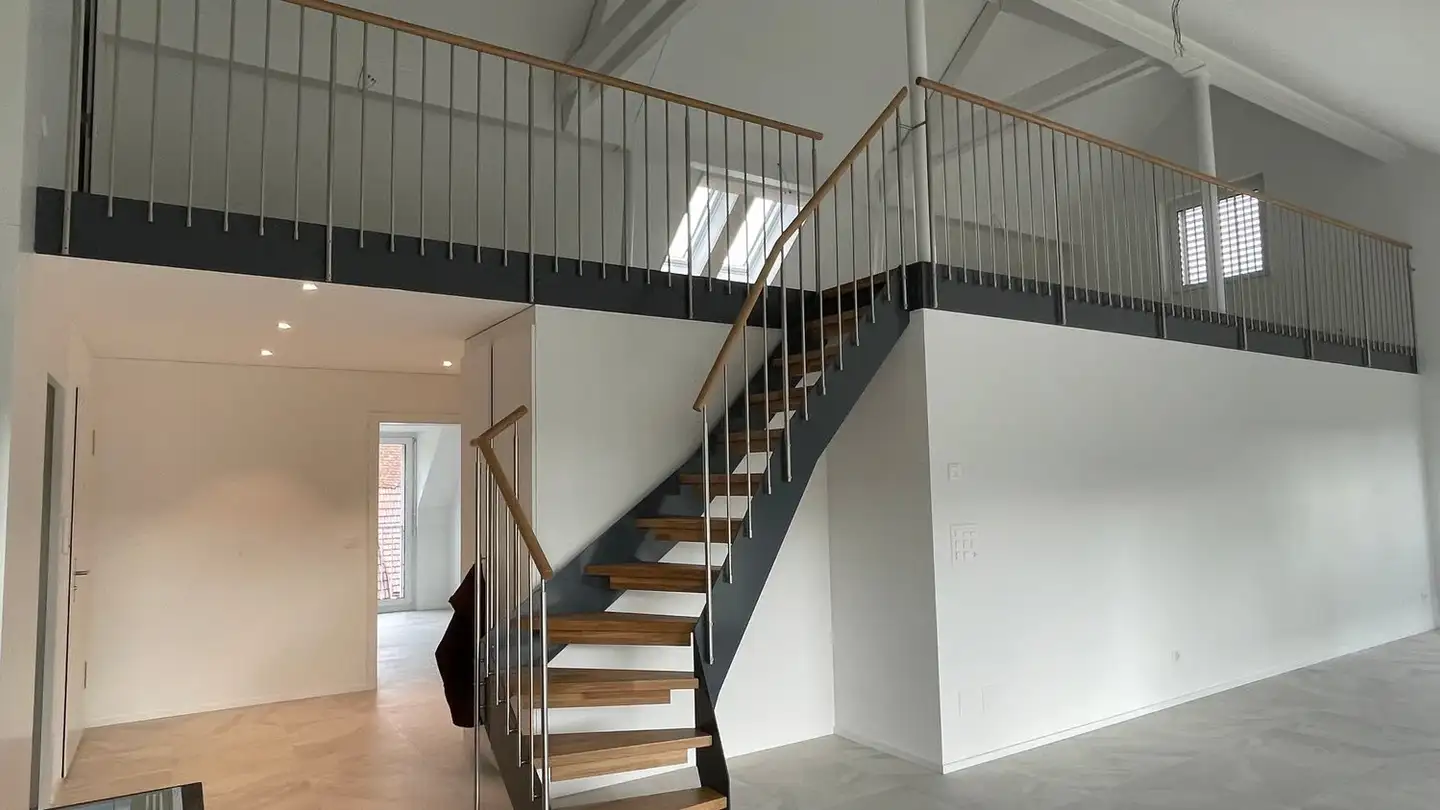 Dachgeschosswohnung mieten - Bergweg 4, 3234 Vinelz