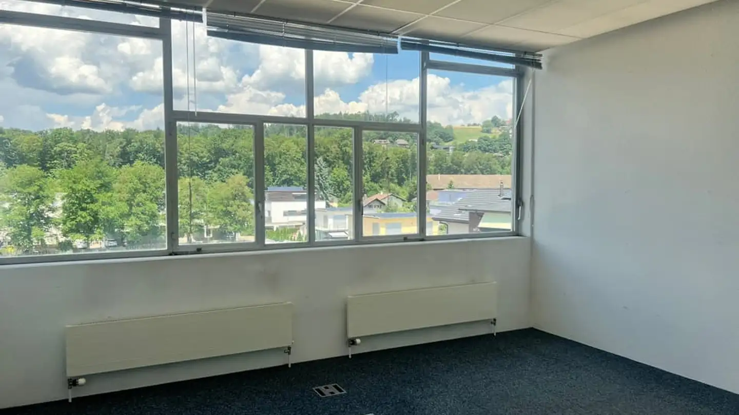 Gewerbe mieten - Bernstrasse 41, 3175 Flamatt
