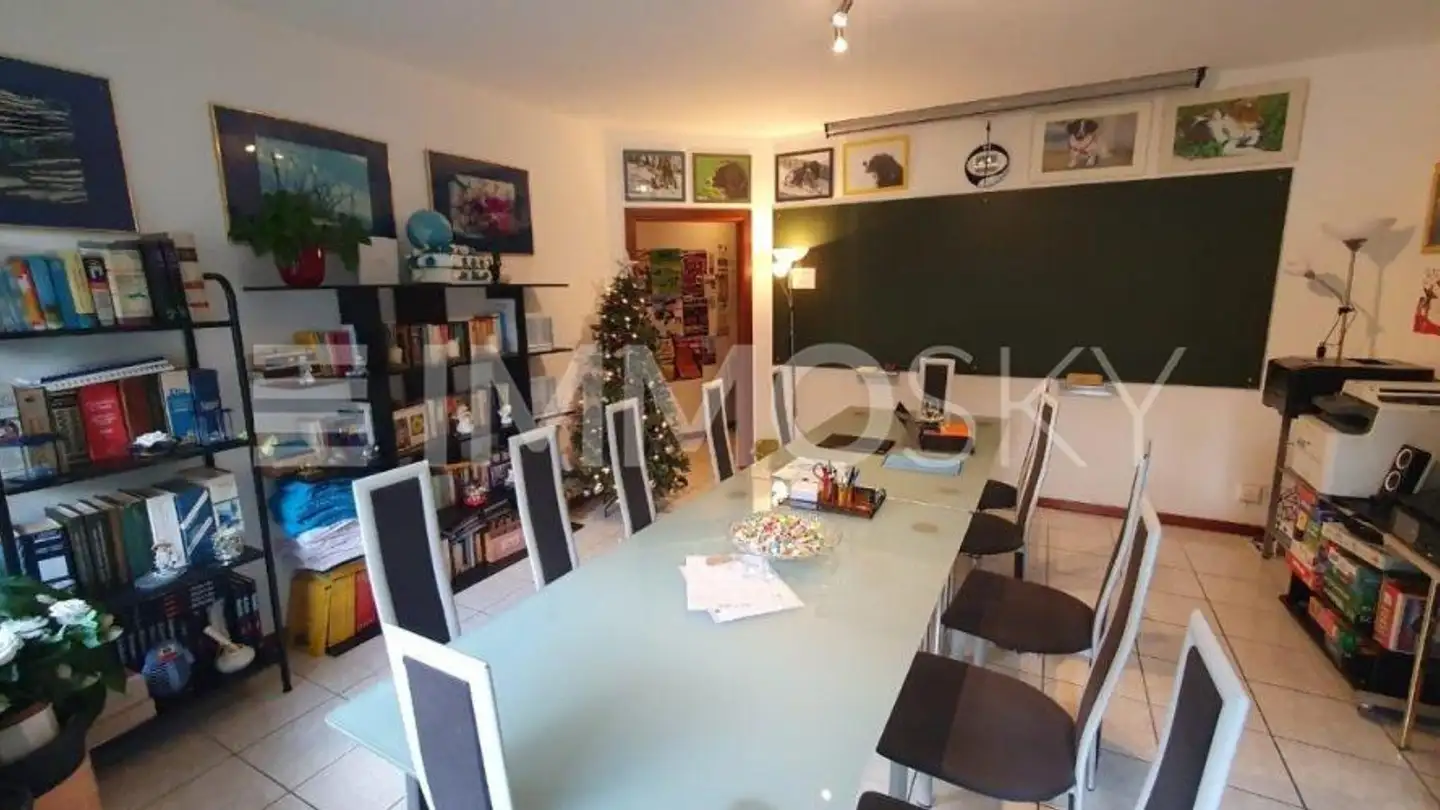 Office space for sale - 6612 Ascona