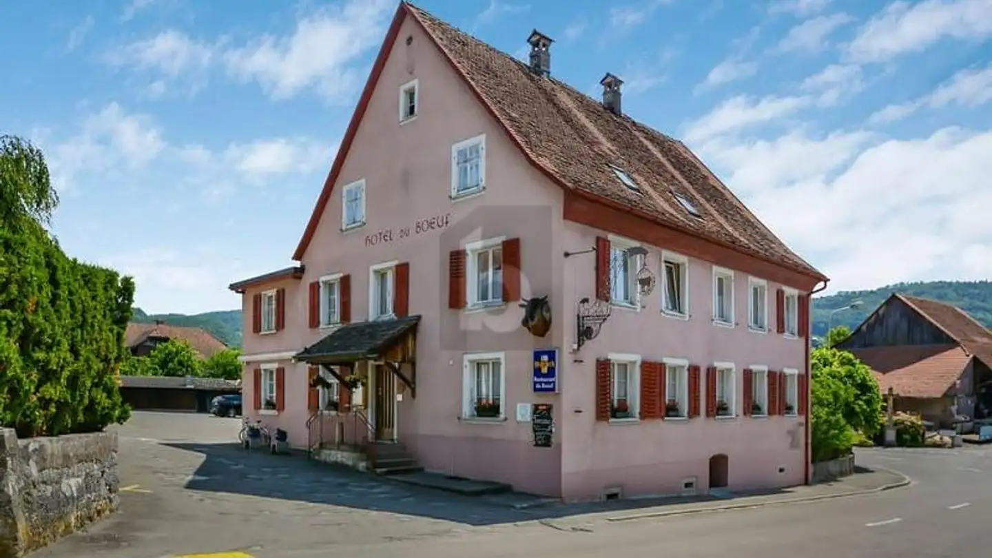 Hôtel à vendre - 2950 Courgenay