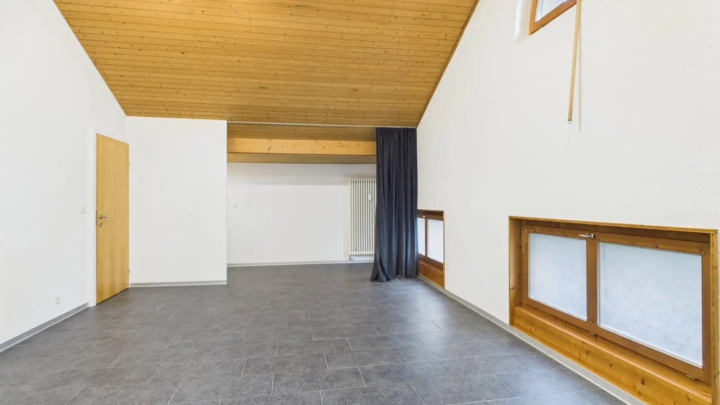 Commerciale in affitto - Adetswilerstrasse 3a, 8344 Bäretswil - Photo 2