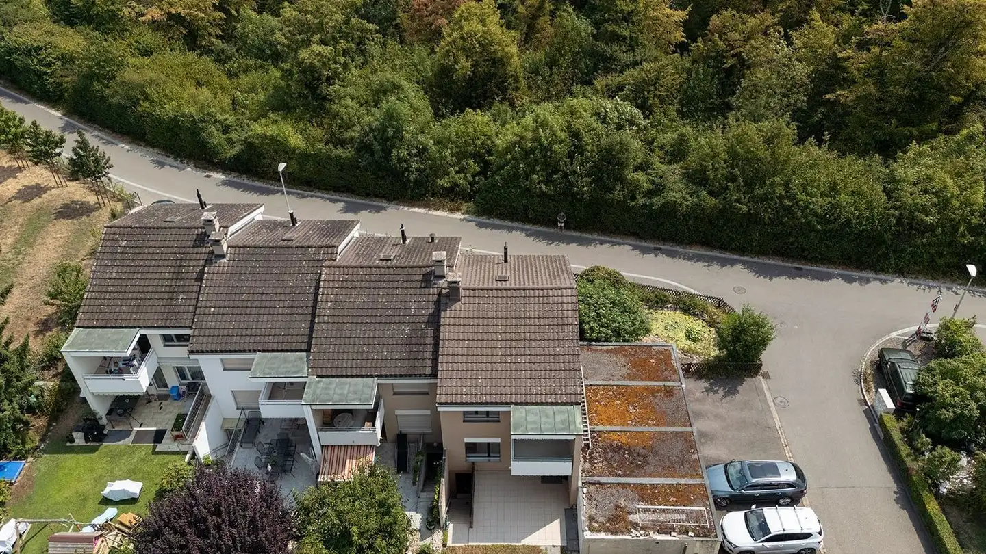 Row house for sale - Krummenrainweg 65, 4153 Reinach BL - Photo 2