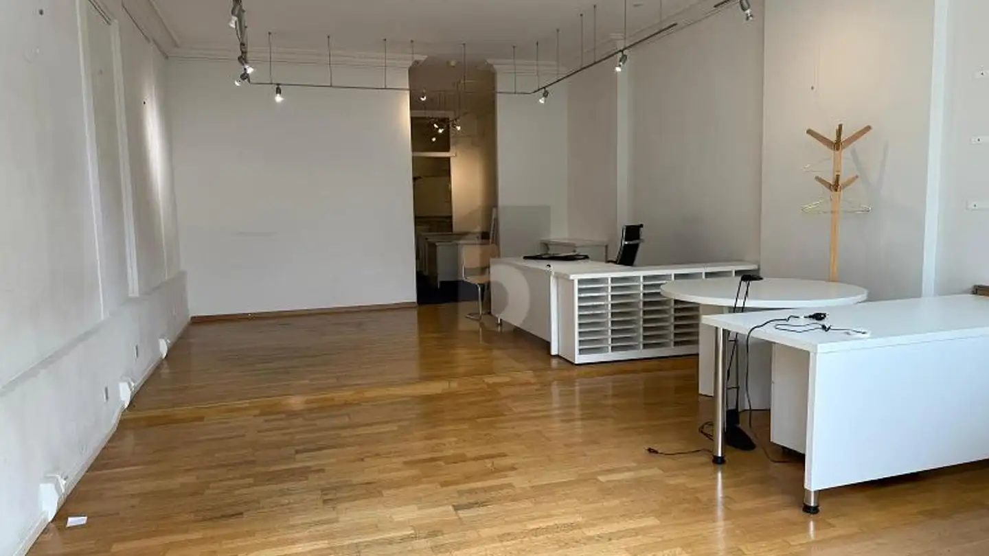 Office space for rent - 1820 Montreux - Photo 2