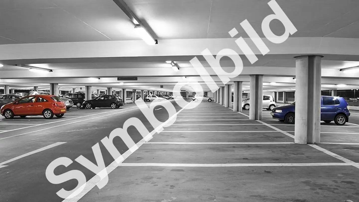 Place de parking souterraine à louer - Rychenbergstrasse 175, 8400 Winterthur