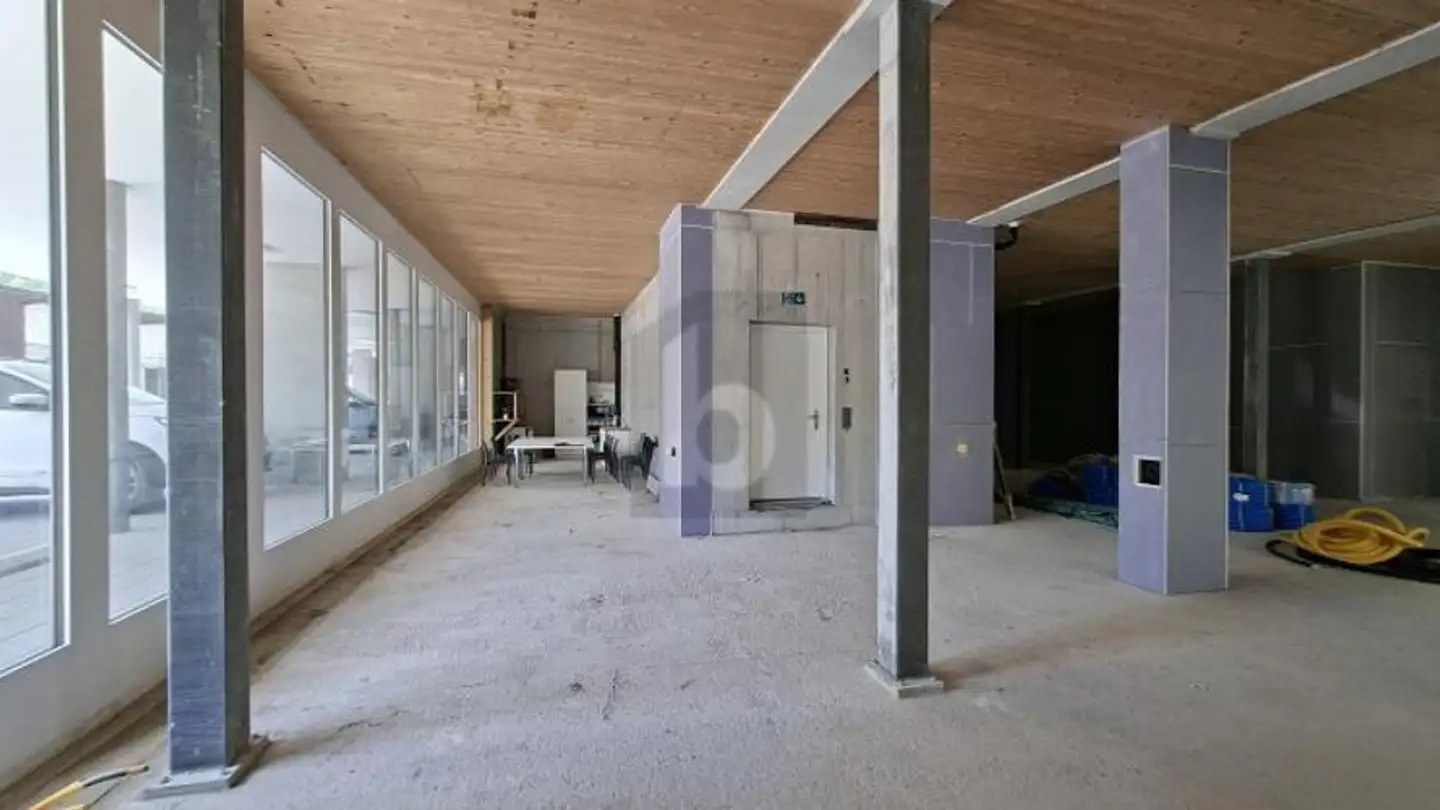 Office space for sale - 6438 Ibach - Photo 3