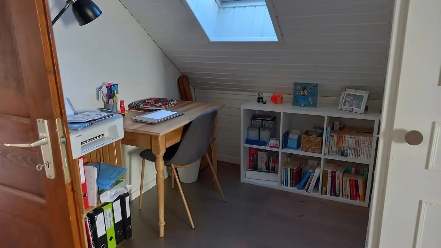 Attic flat for rent - Impasse De Motte-Châtel 6, 1470 Estavayer-le-Lac - Photo 4