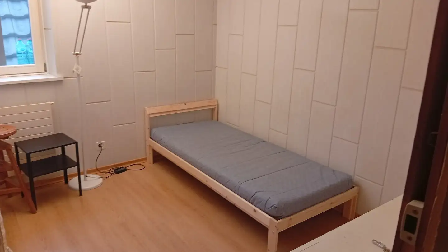 Single room for rent - 8422 Pfungen