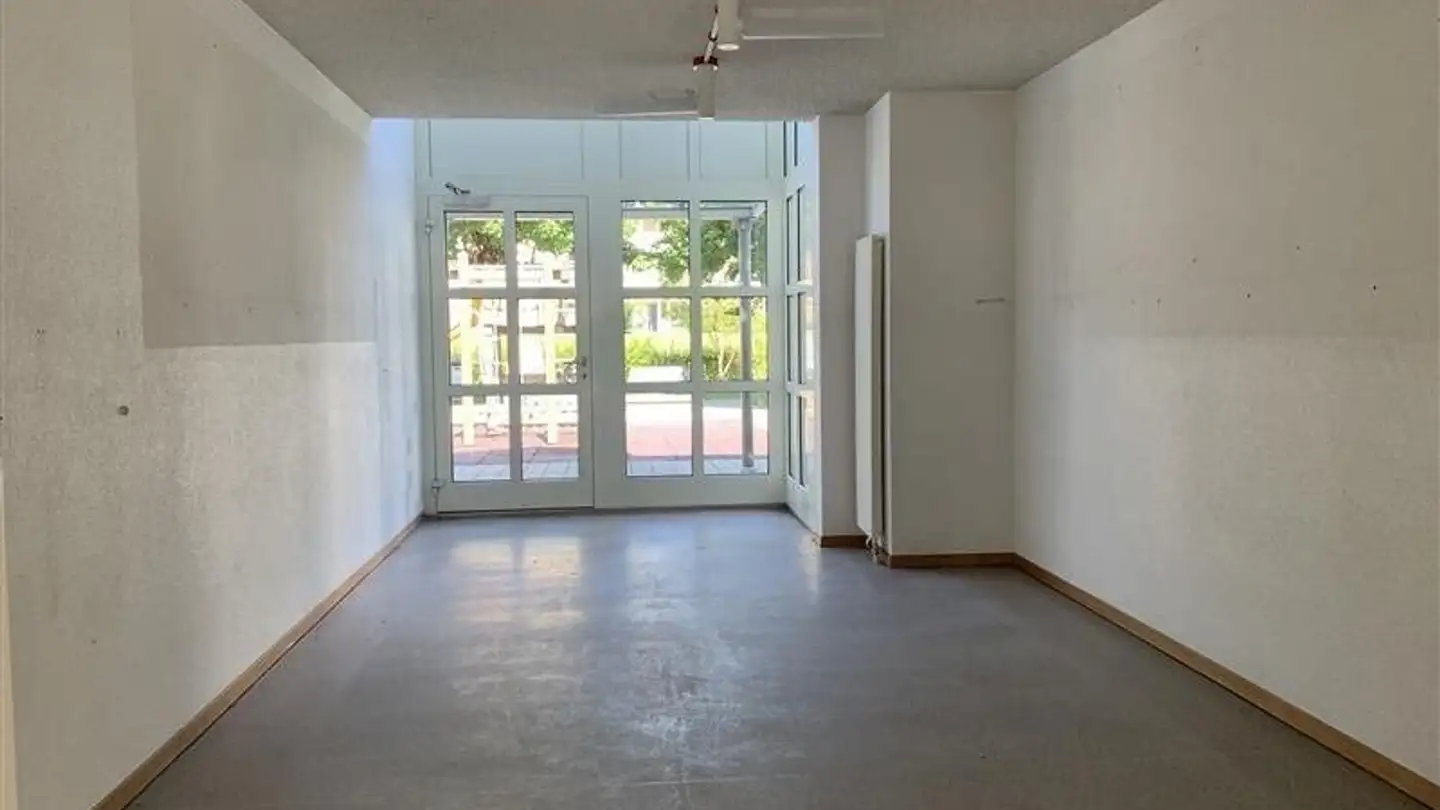 Commercial for rent - Im Pünt, 8105 Watt - Photo 4