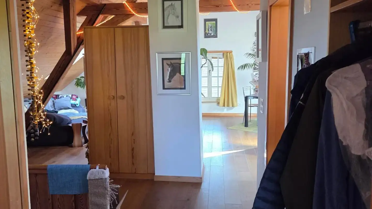 Attique à louer - Dorf 8, 3053 Wiggiswil