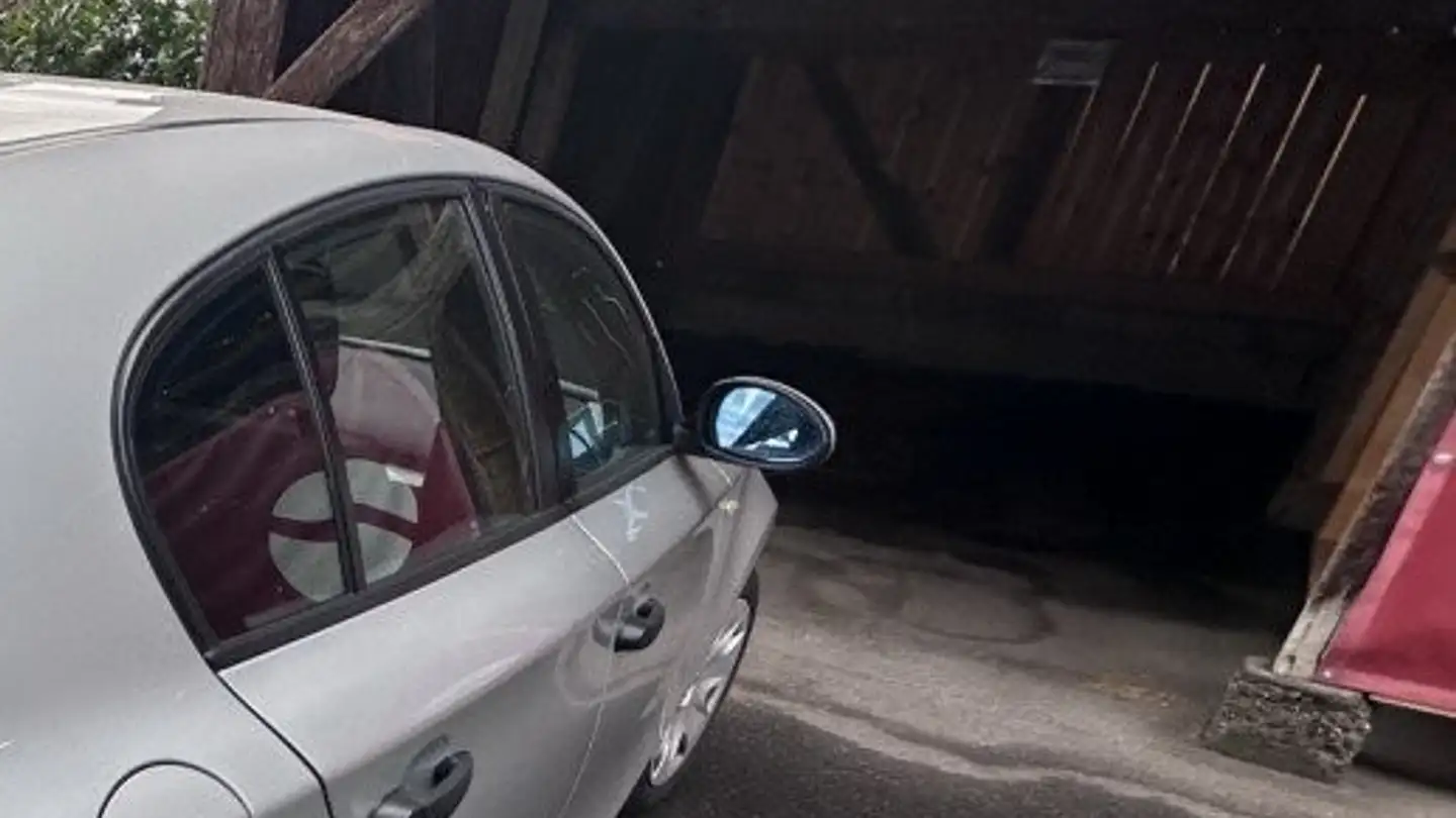 Place de parking couverte à louer - Schönaustrasse 9b, 3600 Thun - Photo 2