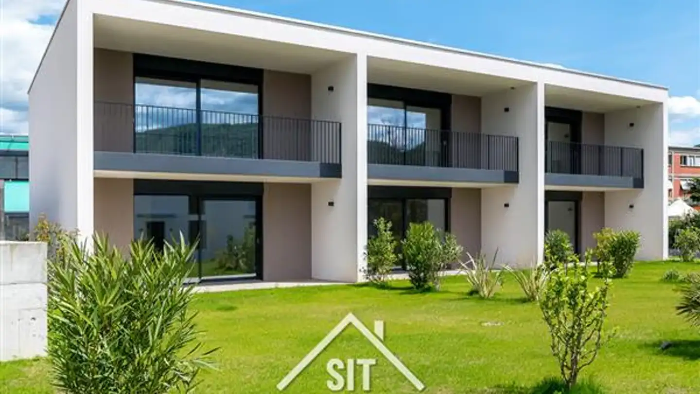Row house for rent - 6987 Caslano