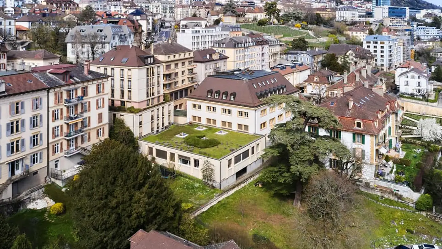 Commerciale in affitto - Avenue Jean-Jacques Rousseau 7, 2000 Neuchâtel