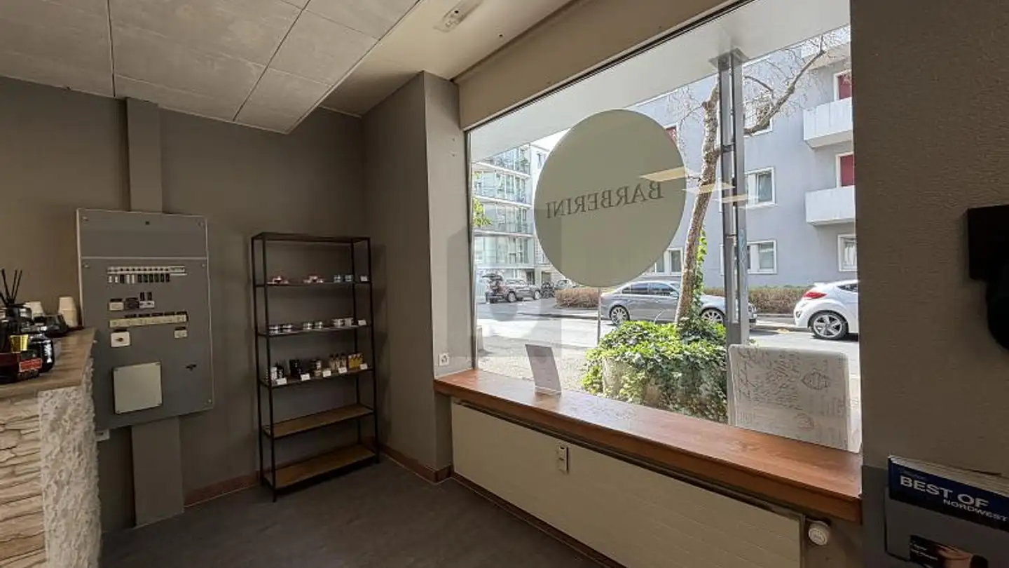 Shop for rent - 4057 Basel - Photo 2