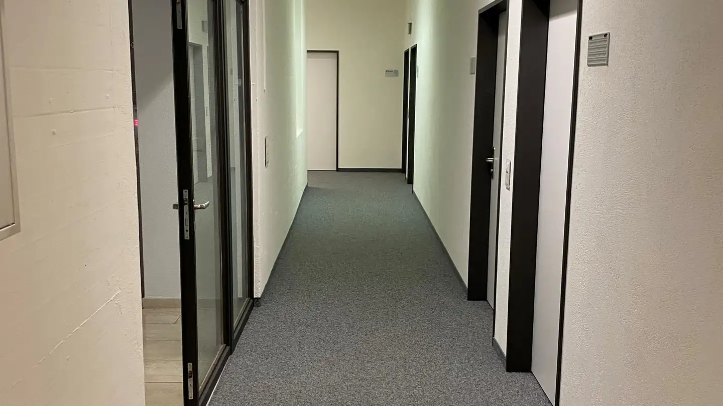 Bürofläche mieten - Gewerbestrasse 9, 6330 Cham - Foto 4