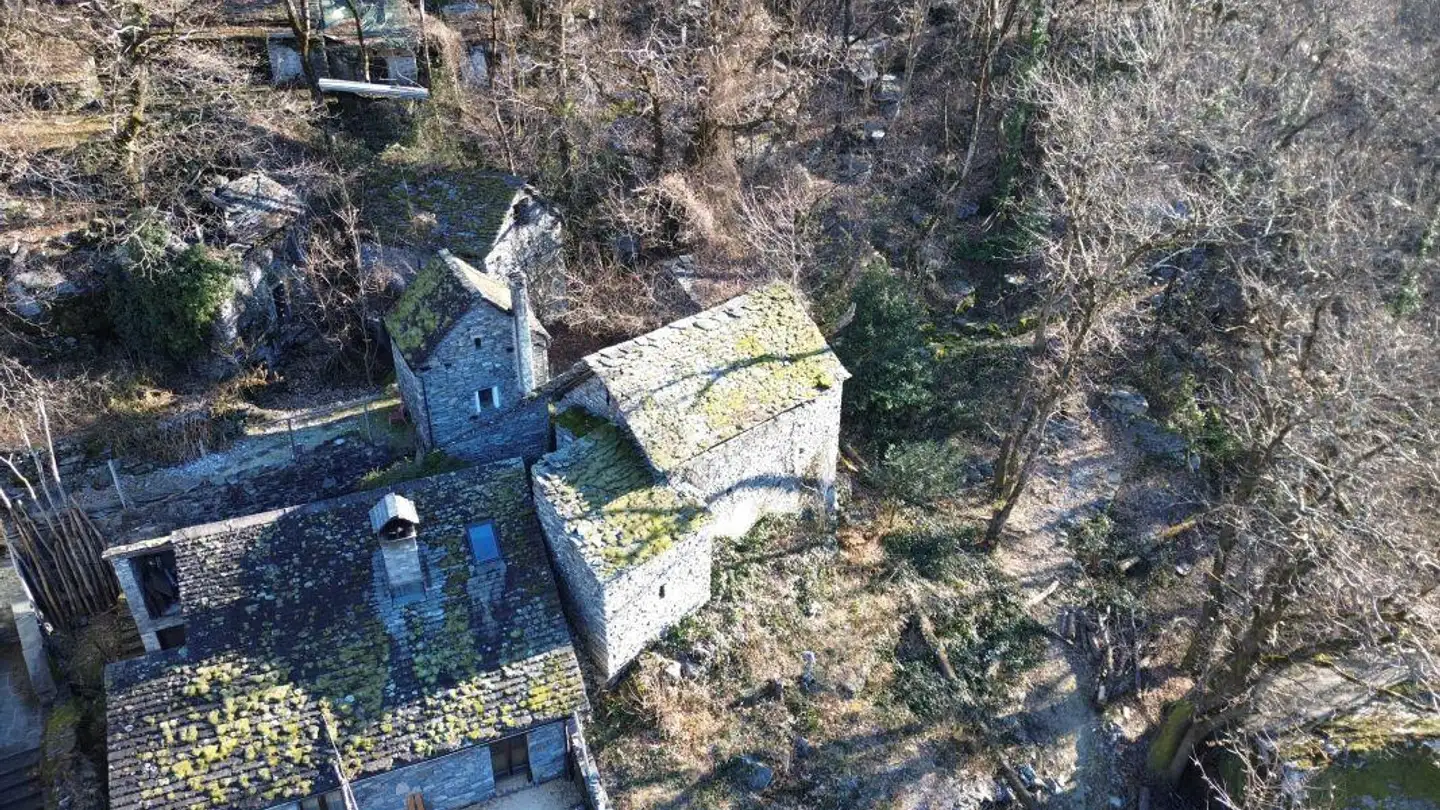 House for sale - 6675 Cevio - Photo 2