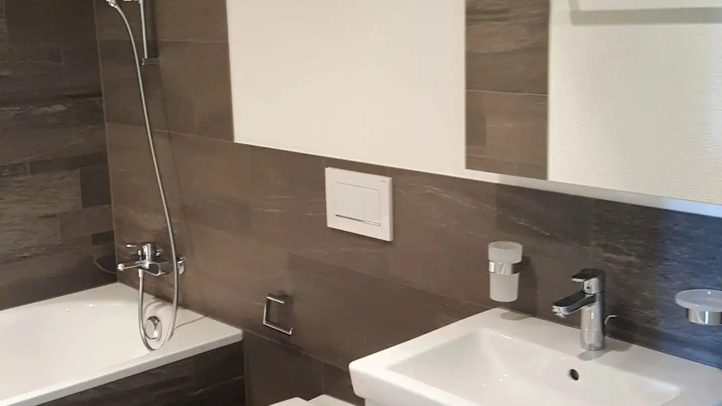 Wohnung mieten - Bahnhofstrasse 3, 8854 Siebnen - Foto 2