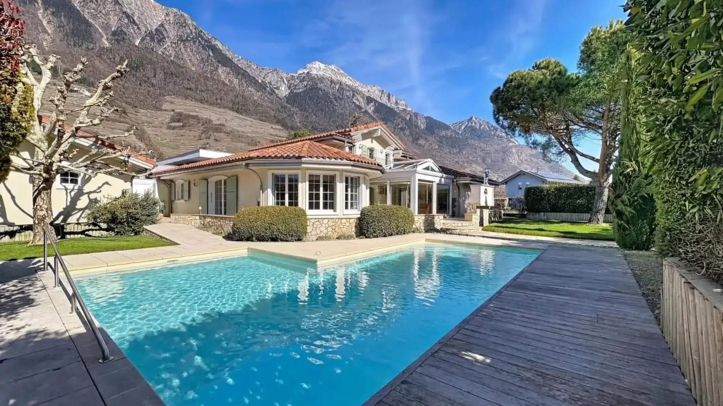 Villa for sale - 1926 Fully
