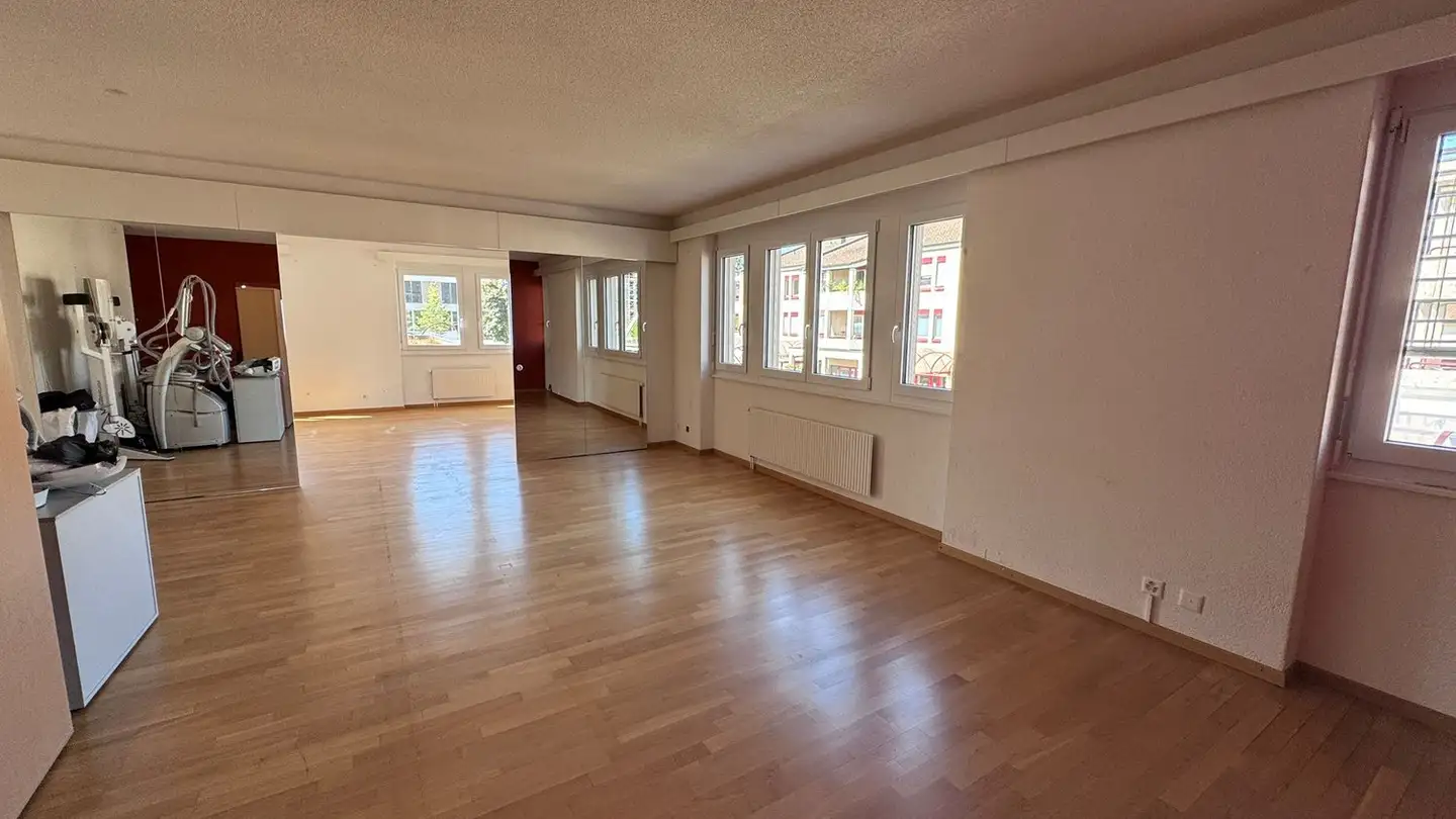 Edificio ad uso misto in affitto - Route du Château-d'Affry 10, 1762 Givisiez - Photo 4