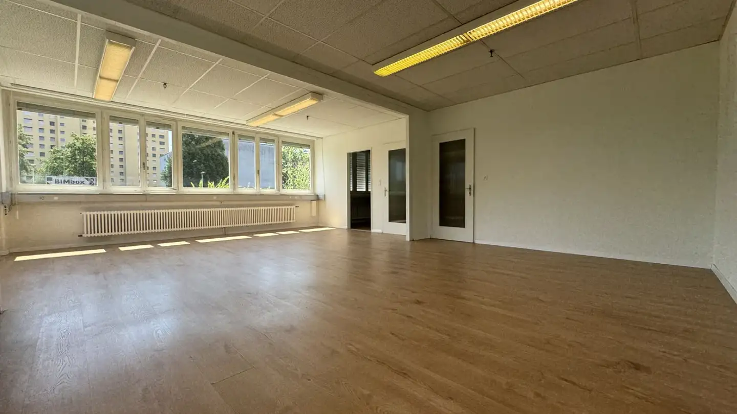 Office space for rent - Rotzenbühlstrasse 55, 8957 Spreitenbach - Photo 2