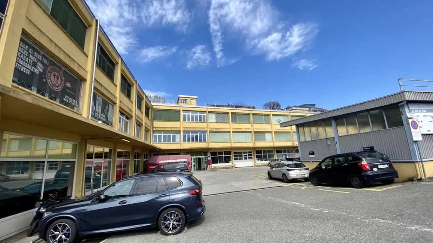 Commercial for rent - Rue Du Jura 14, 1023 Crissier