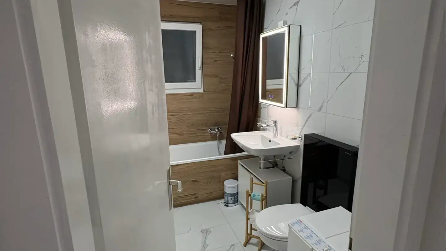 Apartment for rent - Rue Léon Berthoud 4, 2000 Neuchâtel - Photo 3