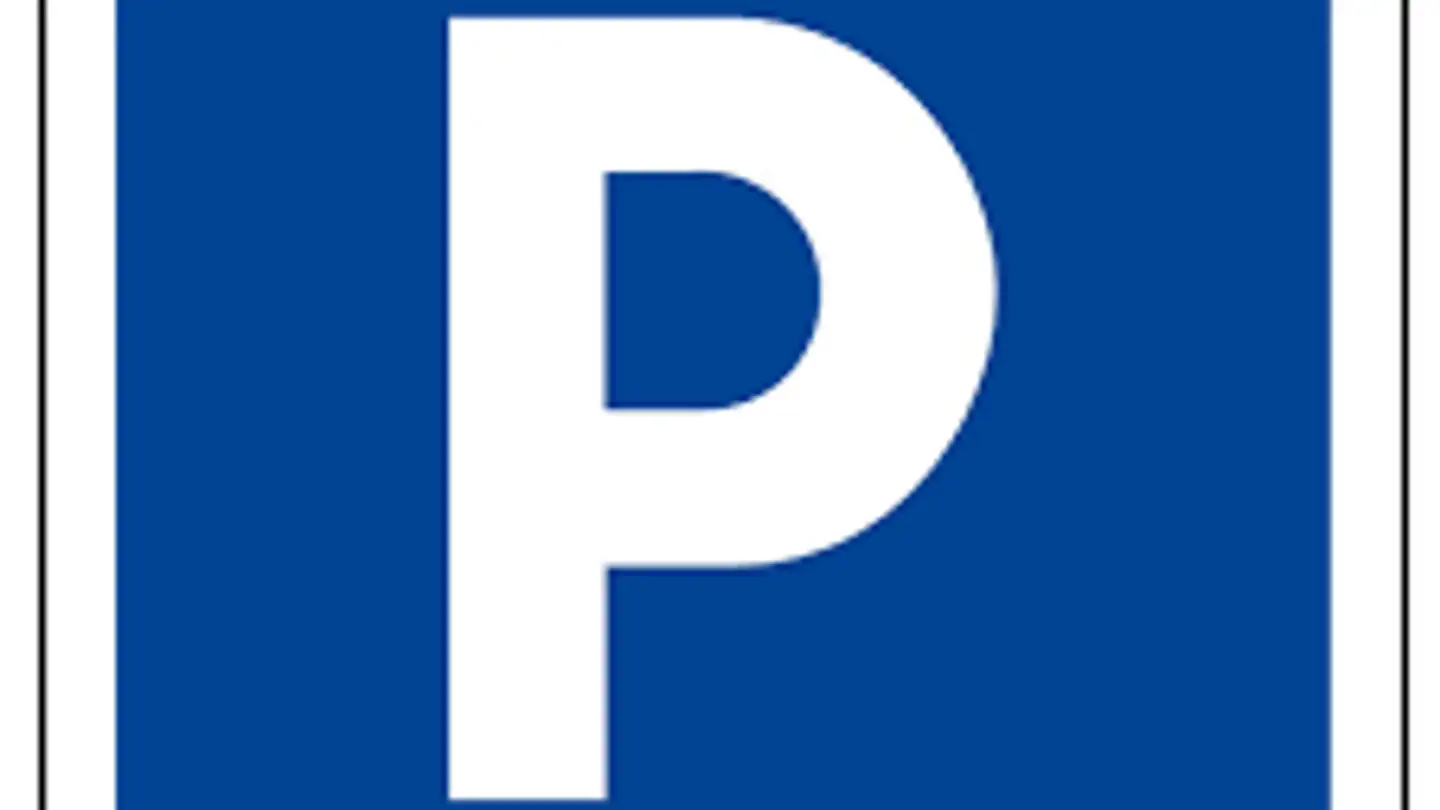 Place de parking extérieure à louer - Rue D'aoste 12, 1920 Martigny