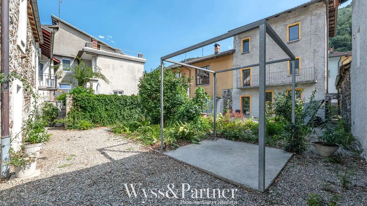 Single house for rent - 6572 Quartino