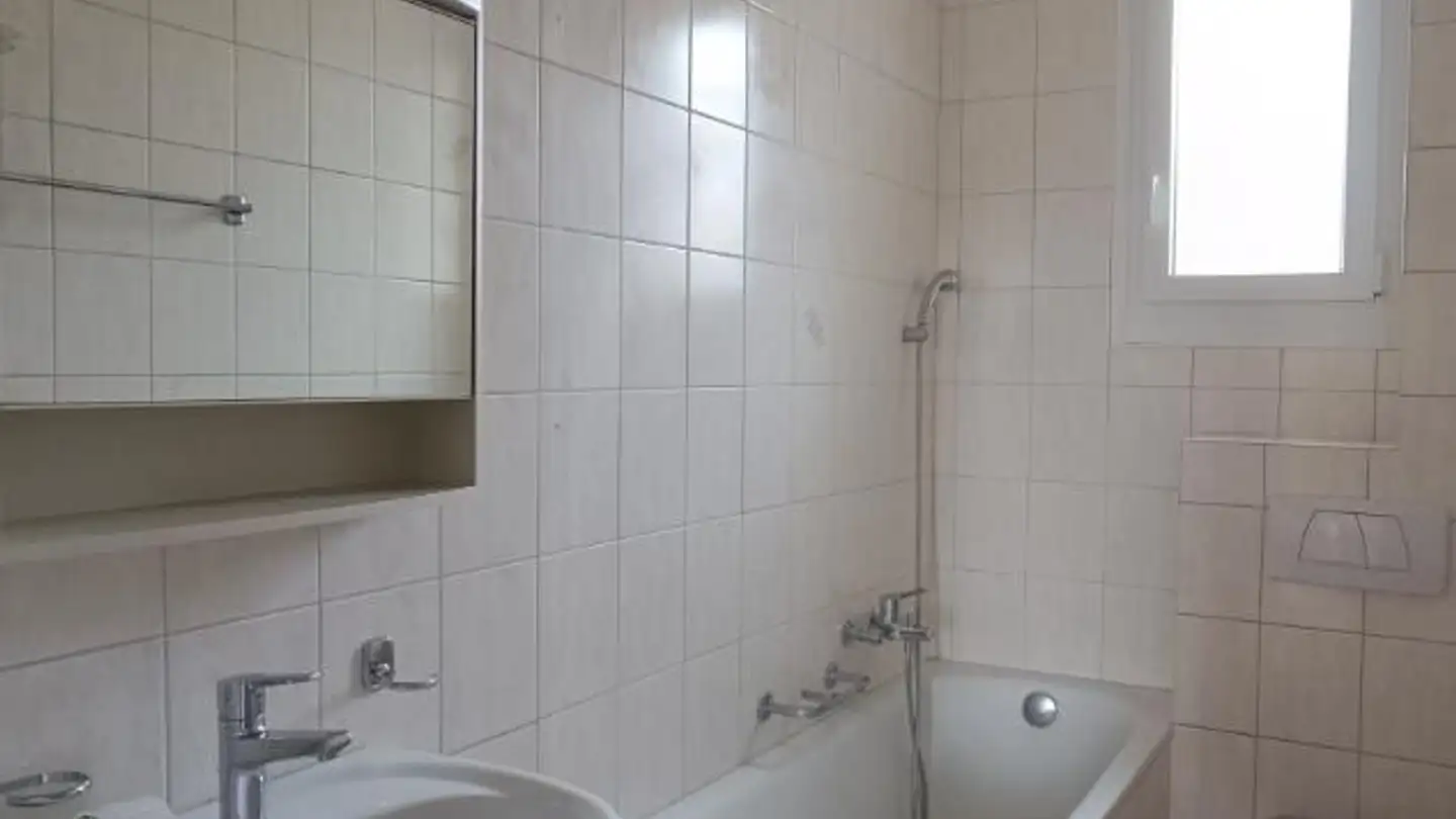 Appartamento in affitto - Rue Ernest Roulet 15, 2034 Peseux - Foto 2