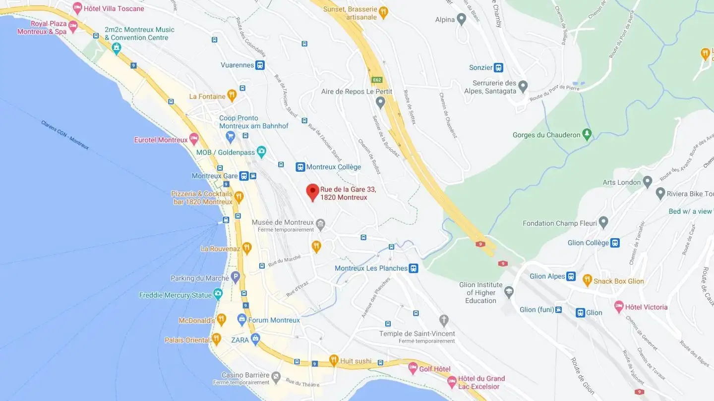 Place de parking extérieure à louer - Rue de la Gare 33, 1820 Montreux
