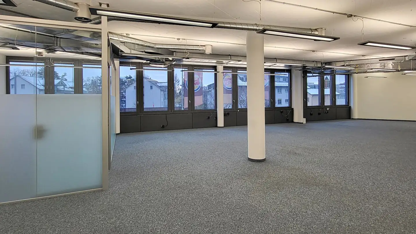 Negozio in affitto - Zürichstrasse, 8306 Brüttisellen - Photo 2