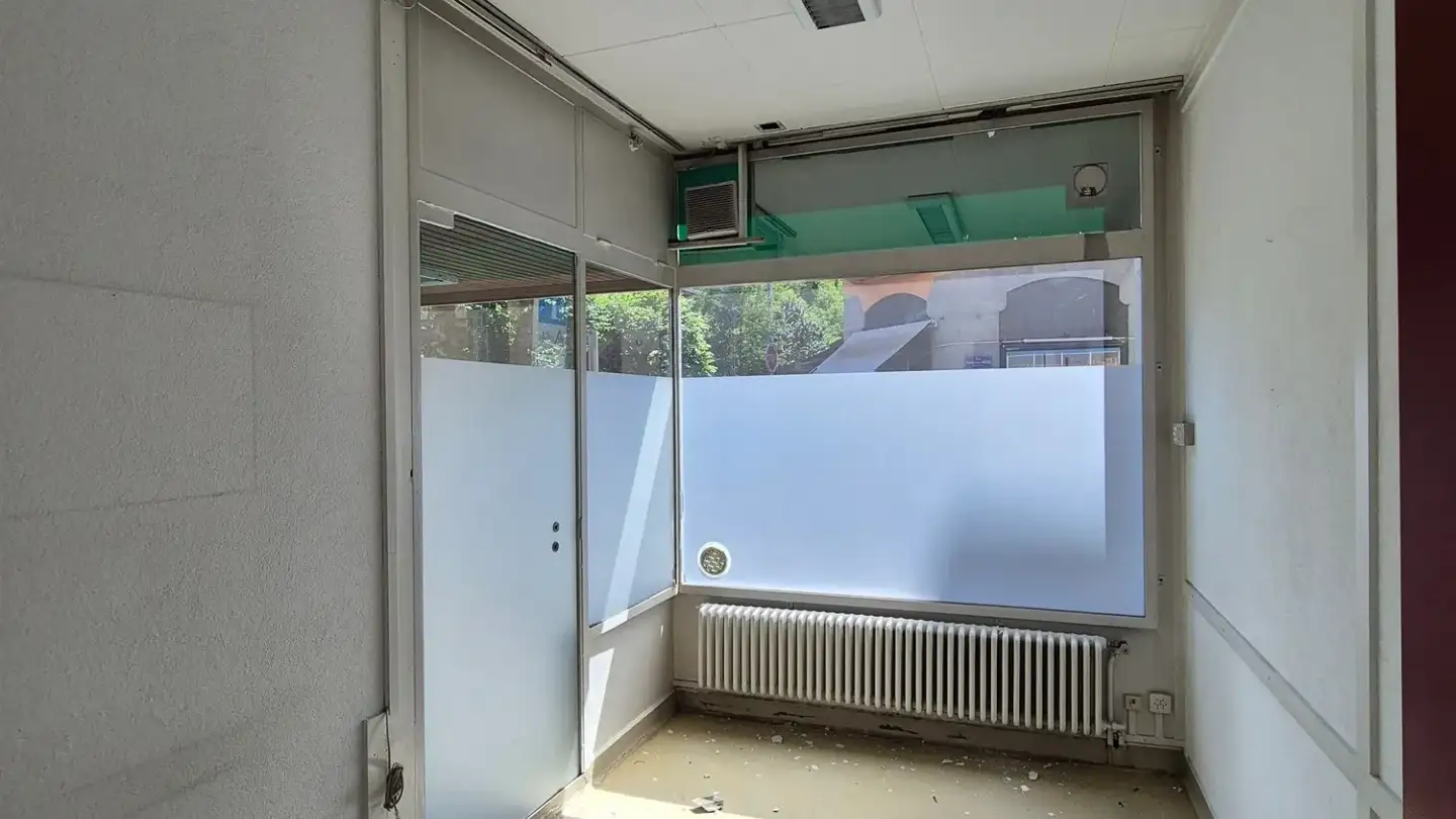 Arcade à louer - Boulevard De La Cluse 35, 1205 Genève - Photo 4